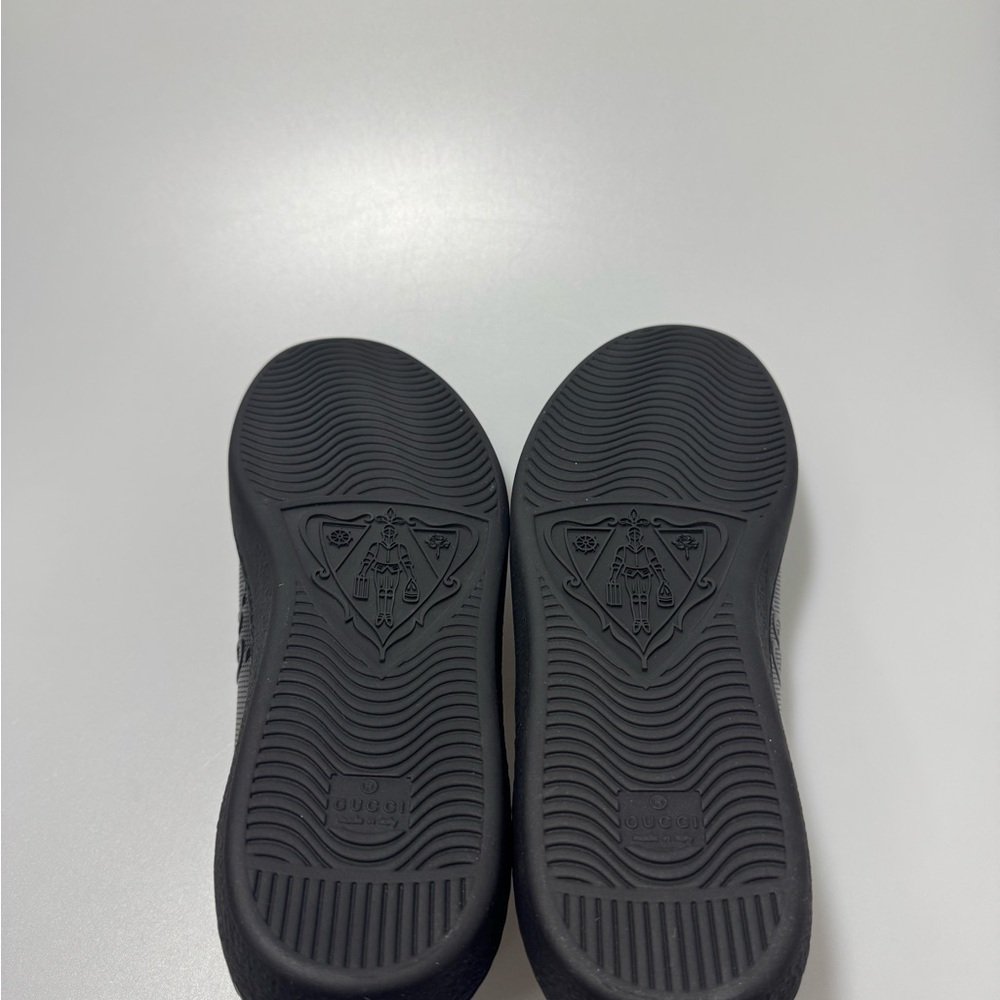 Gucci Ace GG Embossed Black Leather Sneakers Men’s 12.5 - Picture 8 of 10